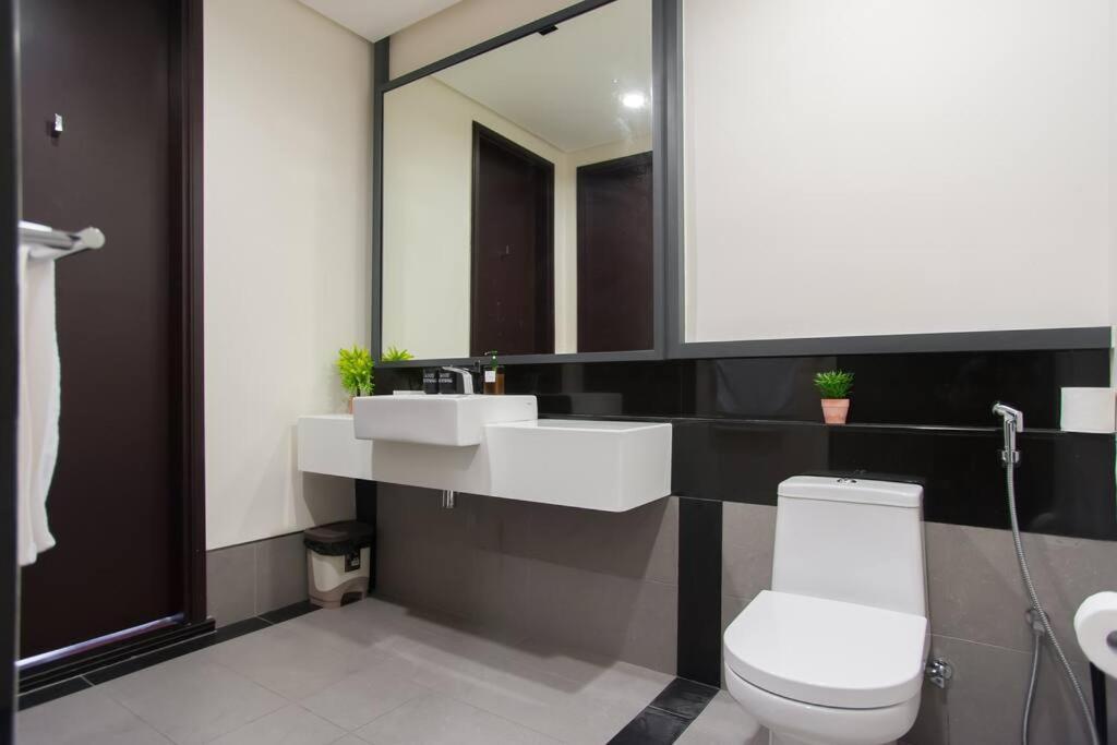 Tts Home3 Mews 4-8pax Pavilion Klcc Kuala Lumpur