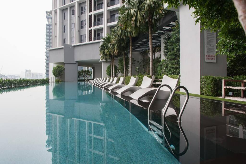 Tts Home3 Mews 4-8pax Pavilion Klcc * Kuala Lumpur
