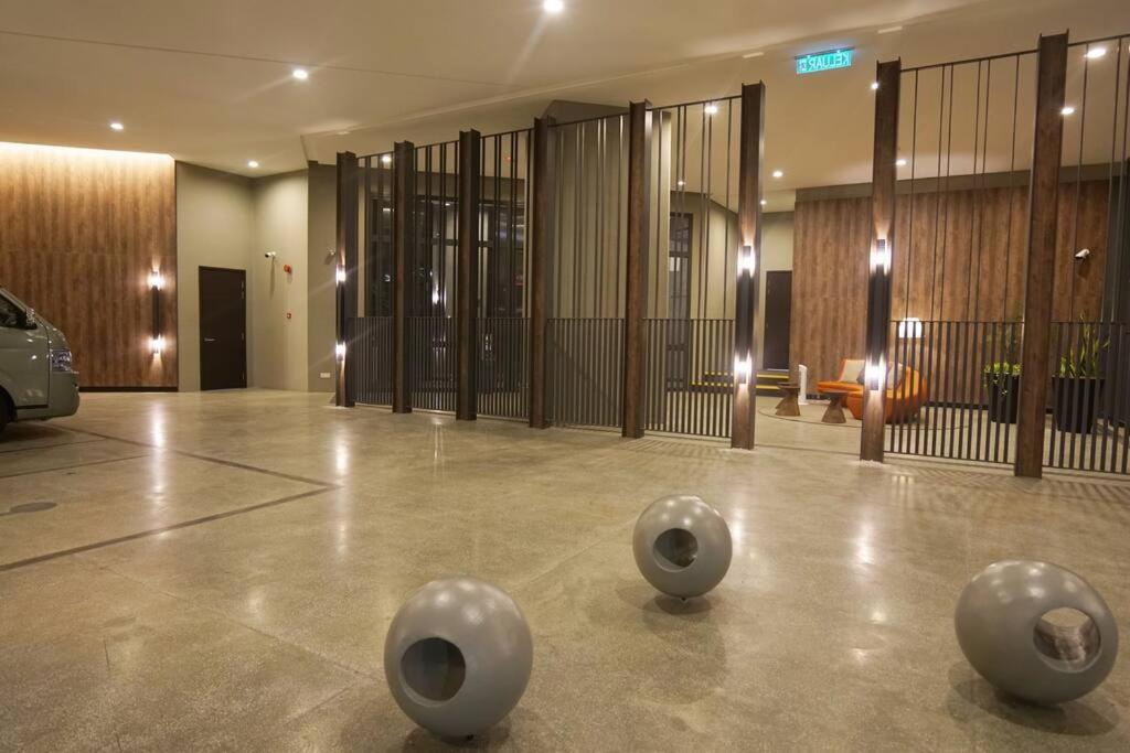 Tts Home3 Mews 4-8pax Pavilion Klcc Kuala Lumpur